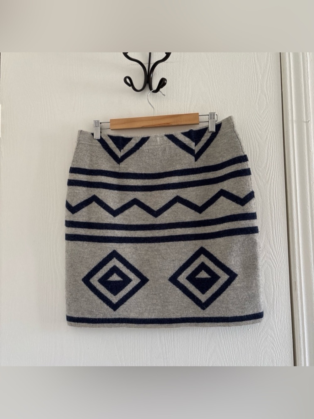 Toad&Co Gray Mini Skirt with Navy Geometric Print